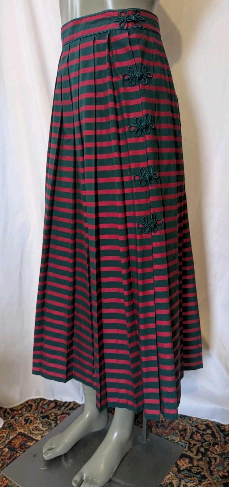 Vintage Cullinane Green Red Stripe Pleated Long Skirt w/Flower Closures 8/S