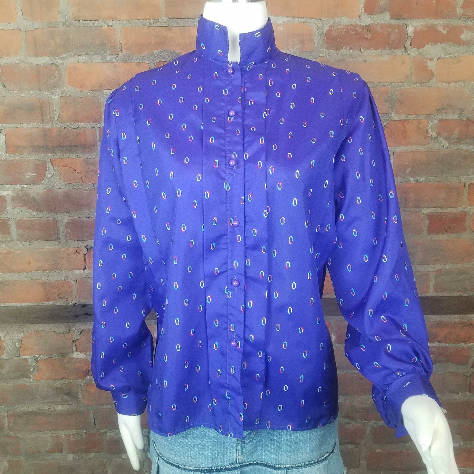 Vintage Womens Blouse Purple w/Circle Print Pleat at Shoulders Lg Sleeves Sz M/L