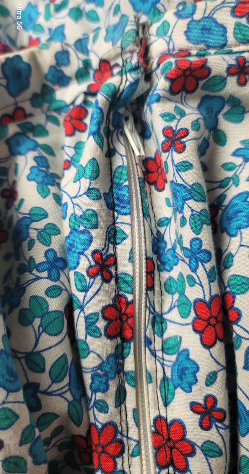 Vintage 1960&rsquo;s – 1970&rsquo;s Summer Floral, Long Sleeved, Hippie, Prairie Med/Lg.