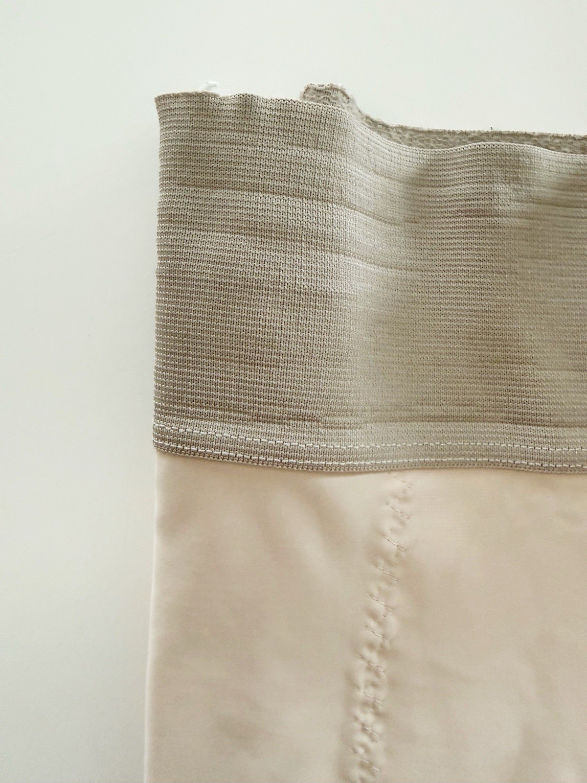 Vintage Nylon-Spandex Crotchless Girdle Lace Trim Long Leg : Beige – M or L ?