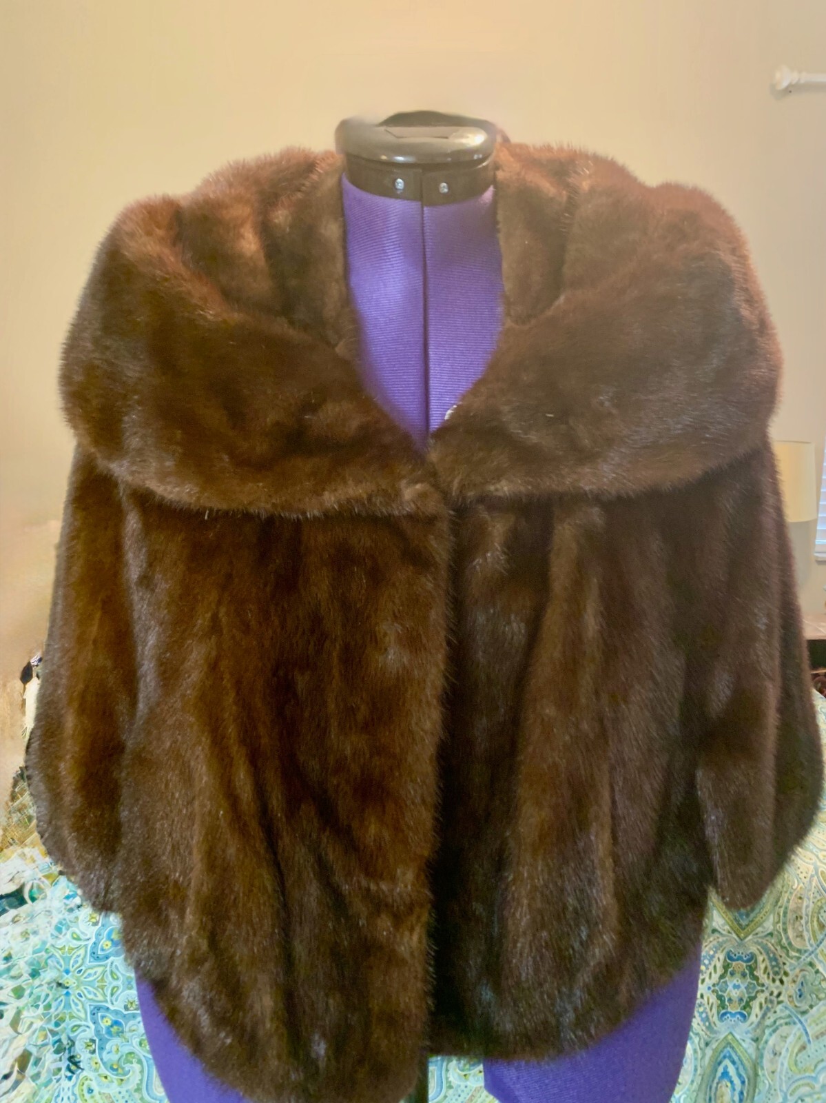 VINTAGE 60&rsquo;s BEAUTIFUL RANCH MINK STOLE / CAPE CHESTNUT NO MON0. S/M FREE SHIP.