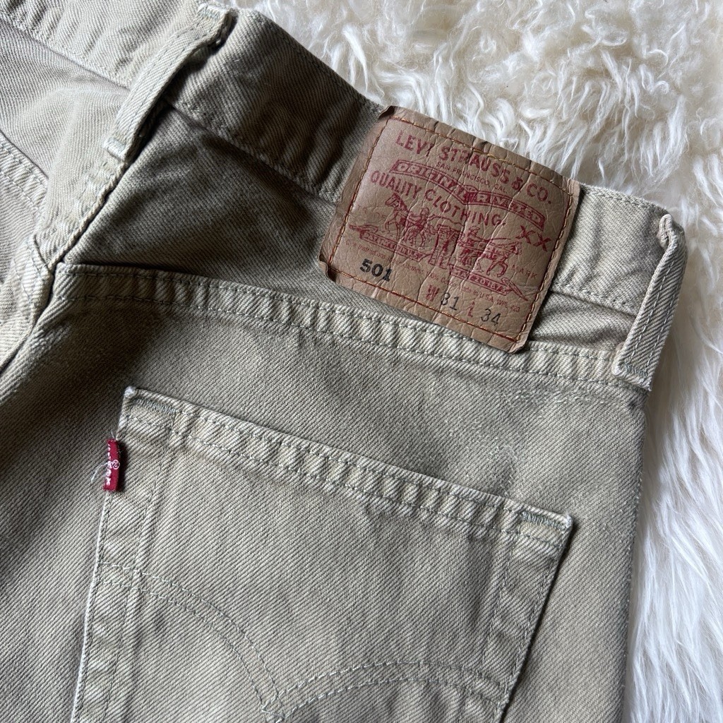 VTG Levis 501 Jeans Mens 31×34 Beige Straight Leg Button USA Made 90s