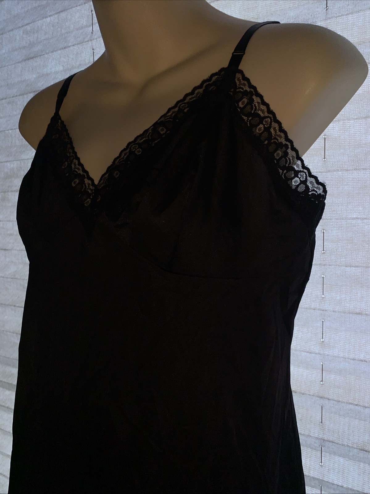 VANITY FAIR Full Slip Black Size 36 22” LONG Lace Bodice and Hem Vtg Adj. Sexy