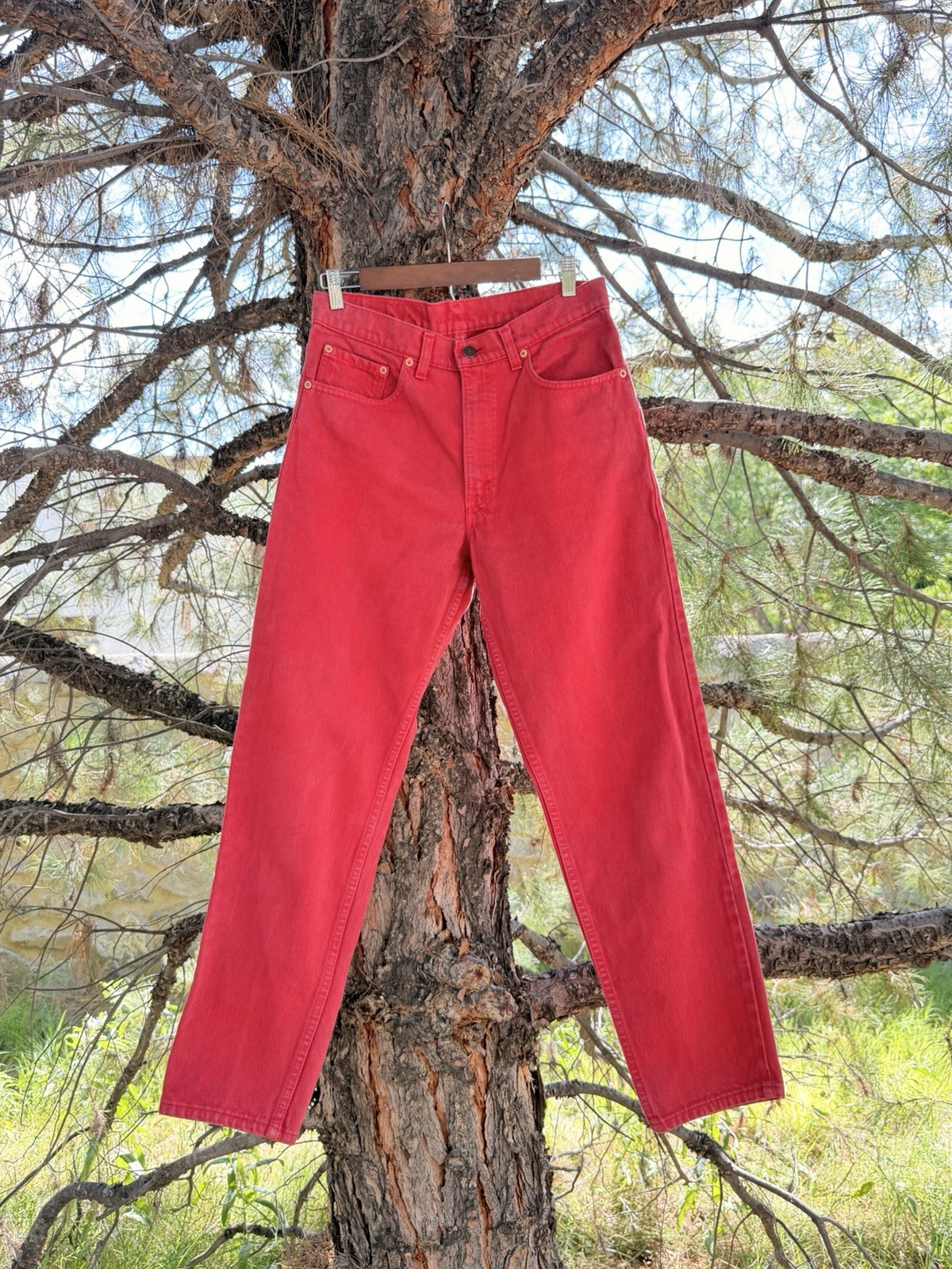 Vintage 80’s LEVI’S 550 Crimson Red High Rise Size W 32 L 30