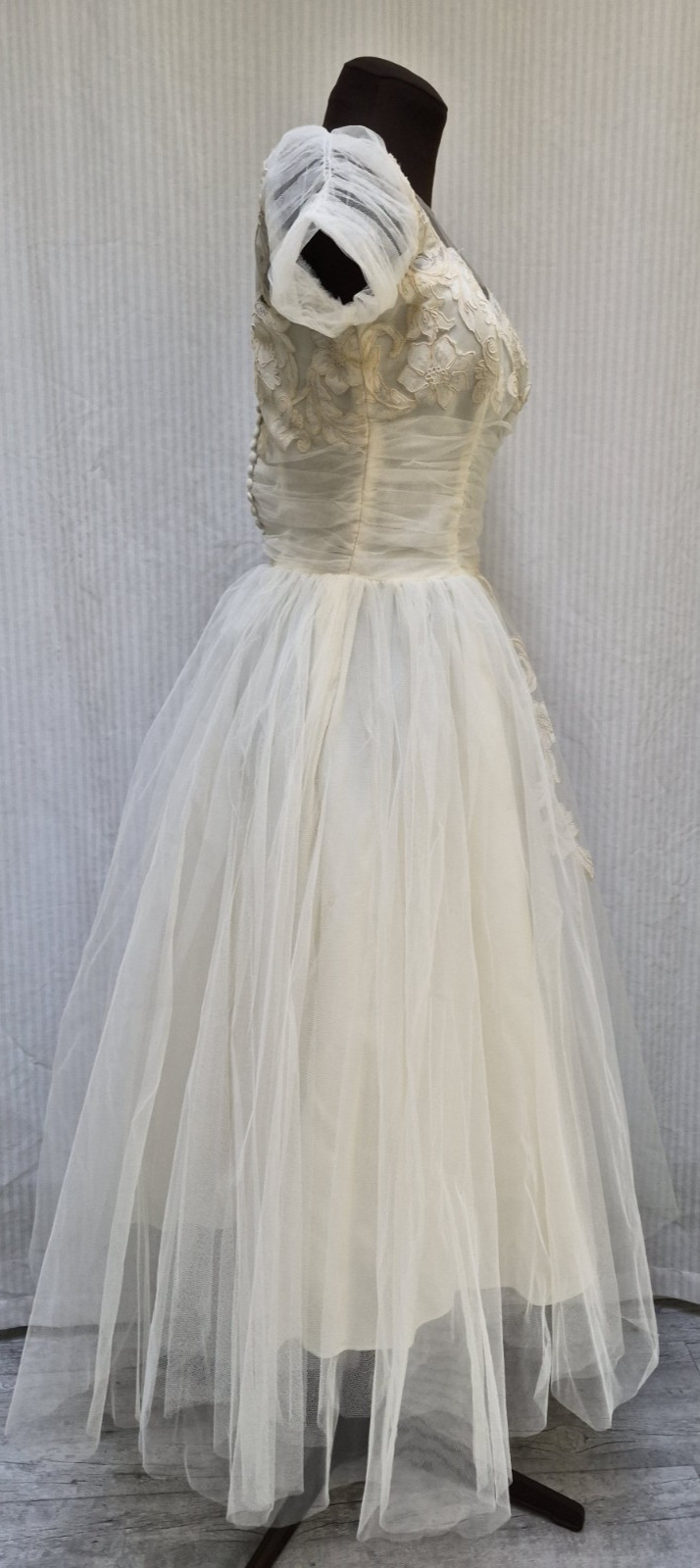 Vintage 1940/50s Ivory Tulle Netting Dress by SMARTWEAR EMMA LANGE – Size XS/S