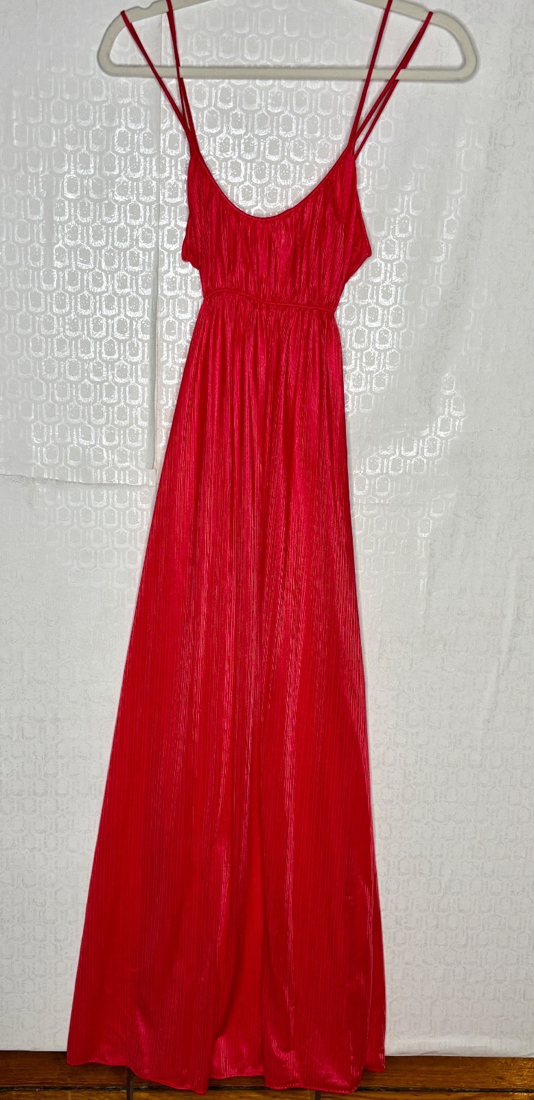 LOVELY!! VTG 80&rsquo;S RED KAYSER GODDESS STRAPPY TIE BACK LONG MAXI NIGHTGOWN*XS/S