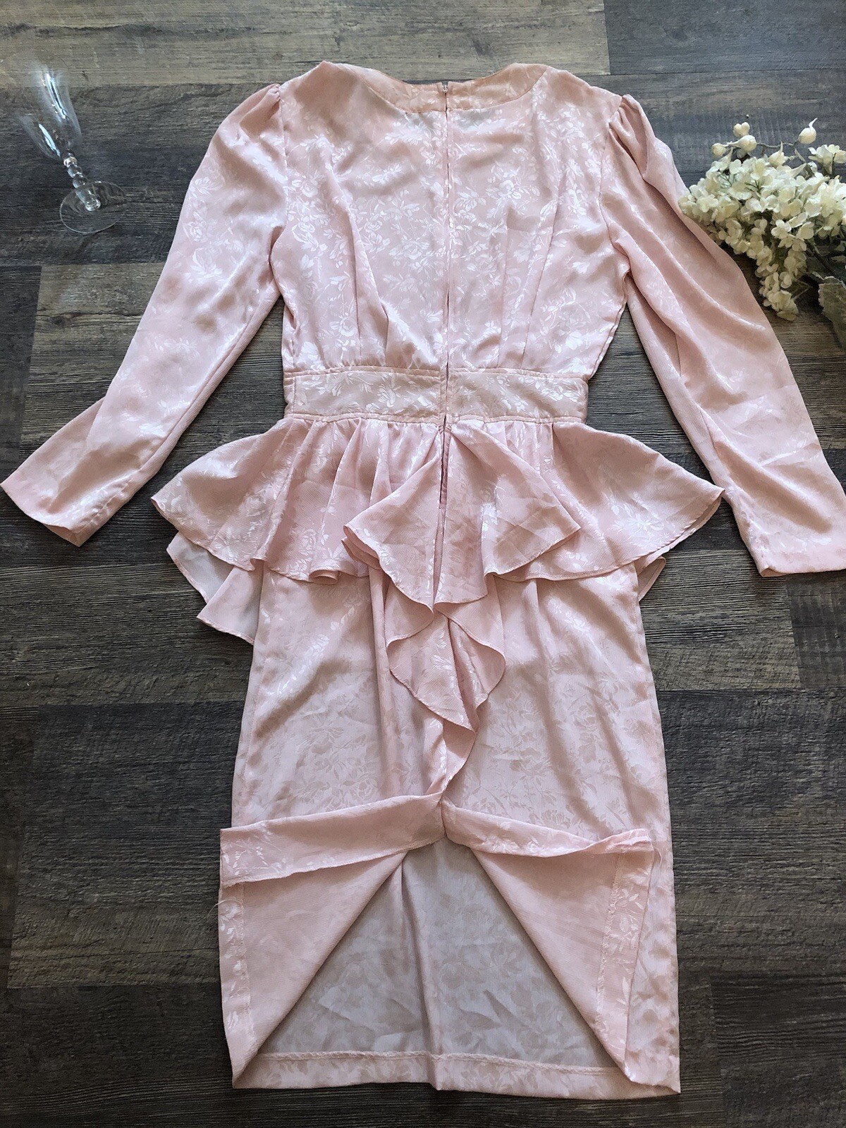VTG 80’sJohnathan Martin Vintage Poly Peach&Ivory PeplumDress 3/4 Sleeves Small