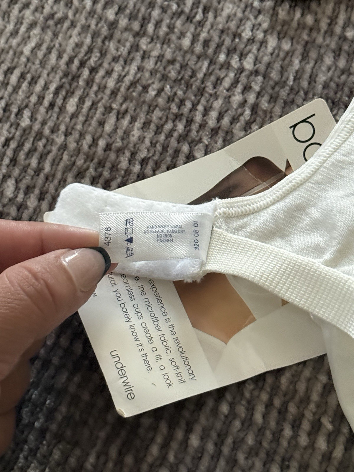NWT 2001 Vintage BARELY THERE Body Revolution Seamless Underwire Bra 34C NOS