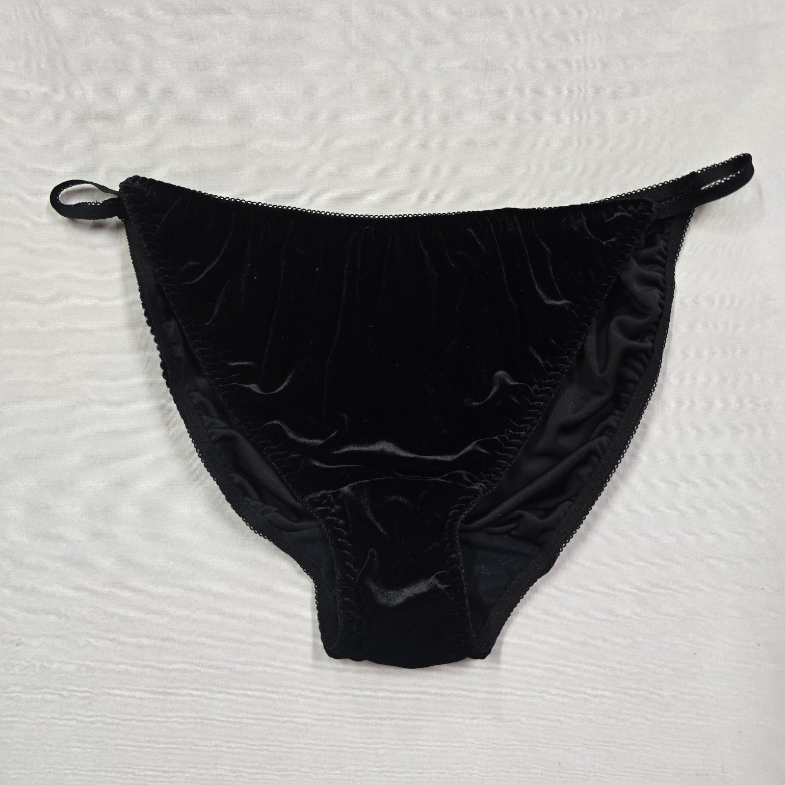 Cacique Vintage Black Velour Velvet String Bikini Panties 18 20