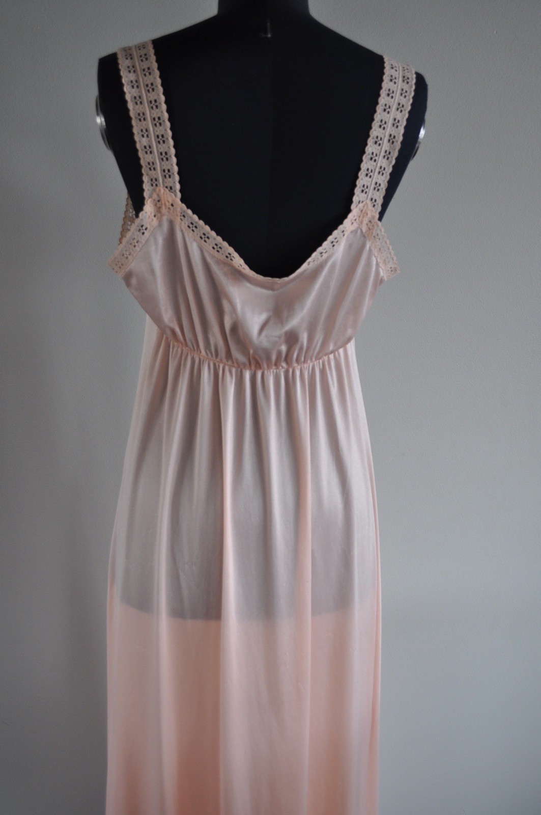 Vintage Gossard Artemis Long Sleepware Peach Read for Measurements