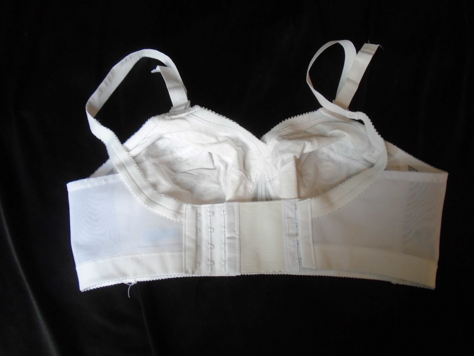34D White Nylon & Lace Unlined Wireless Vintage Women&rsquo;s UNDERSCORE Bra #3621 34D