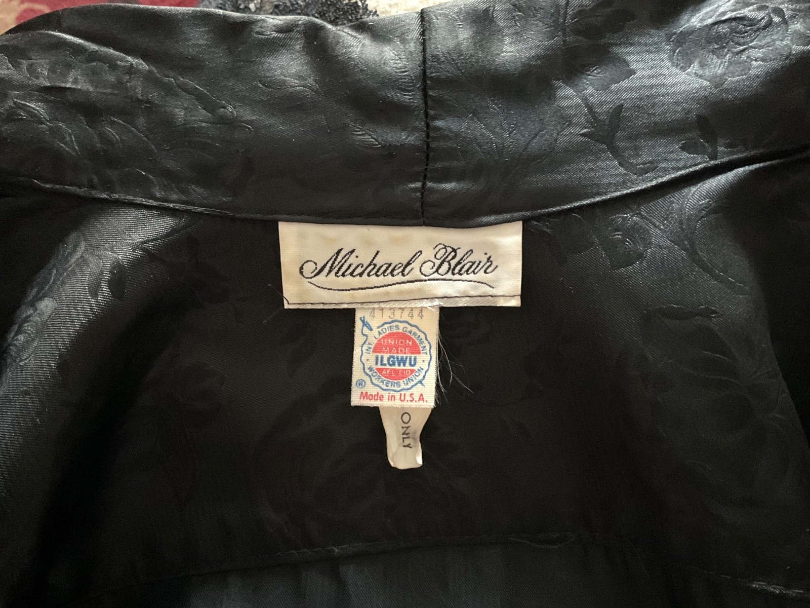 VTG MICHAEL BLAIR BLACK PROB SZ L LONG SILKY JACKET NO FABRIC/SIZE LABELS ILGWU