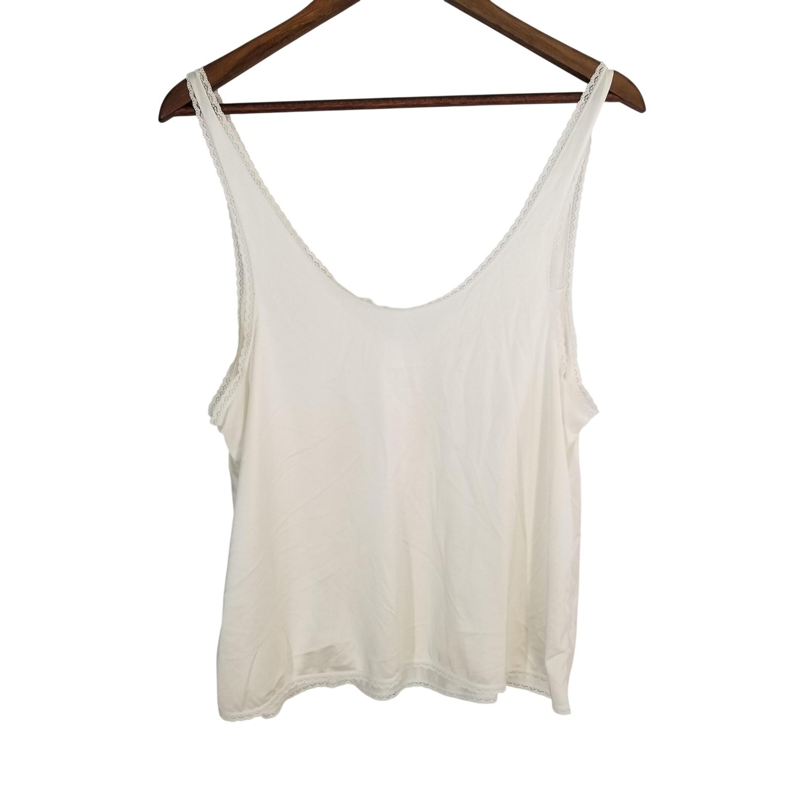 Vanity Fair Vintage White Lace Trim Nylon Camisole Top Sz 40 Made in USA Bridal