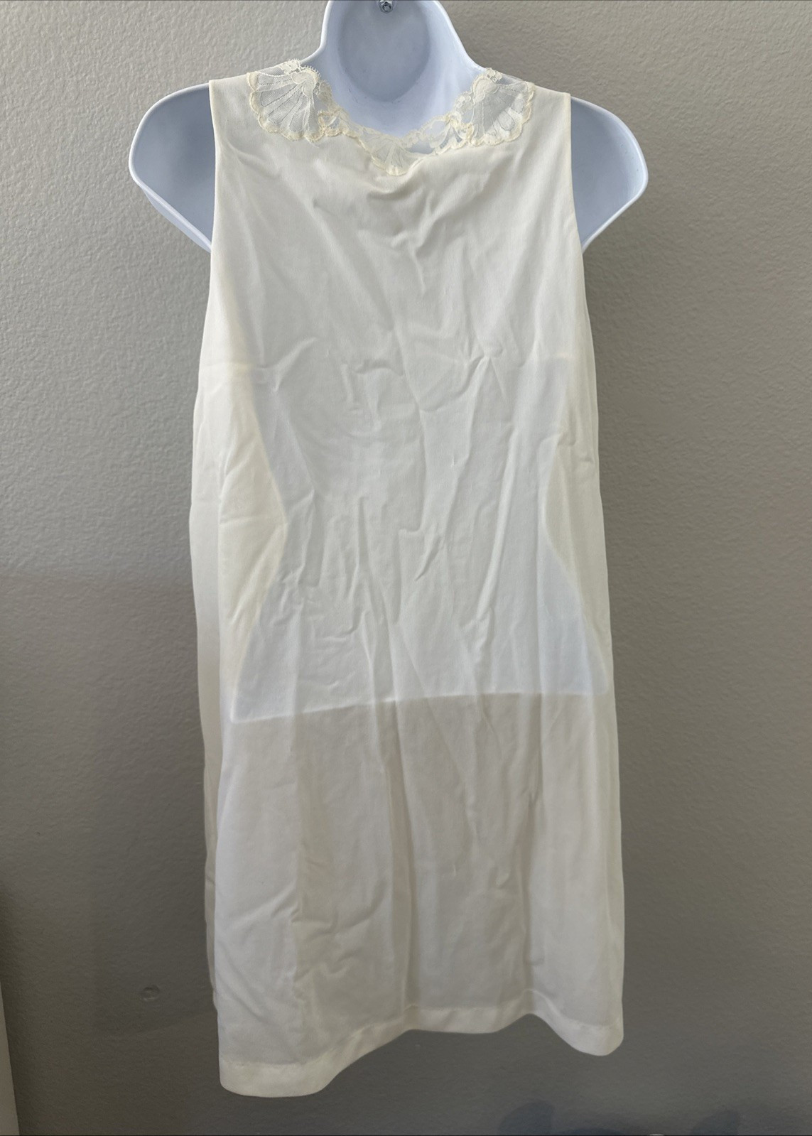 Vintage EMILIO PUCCI Formfit Rogers Ivory Lace Sleeveless Nightgown Medium