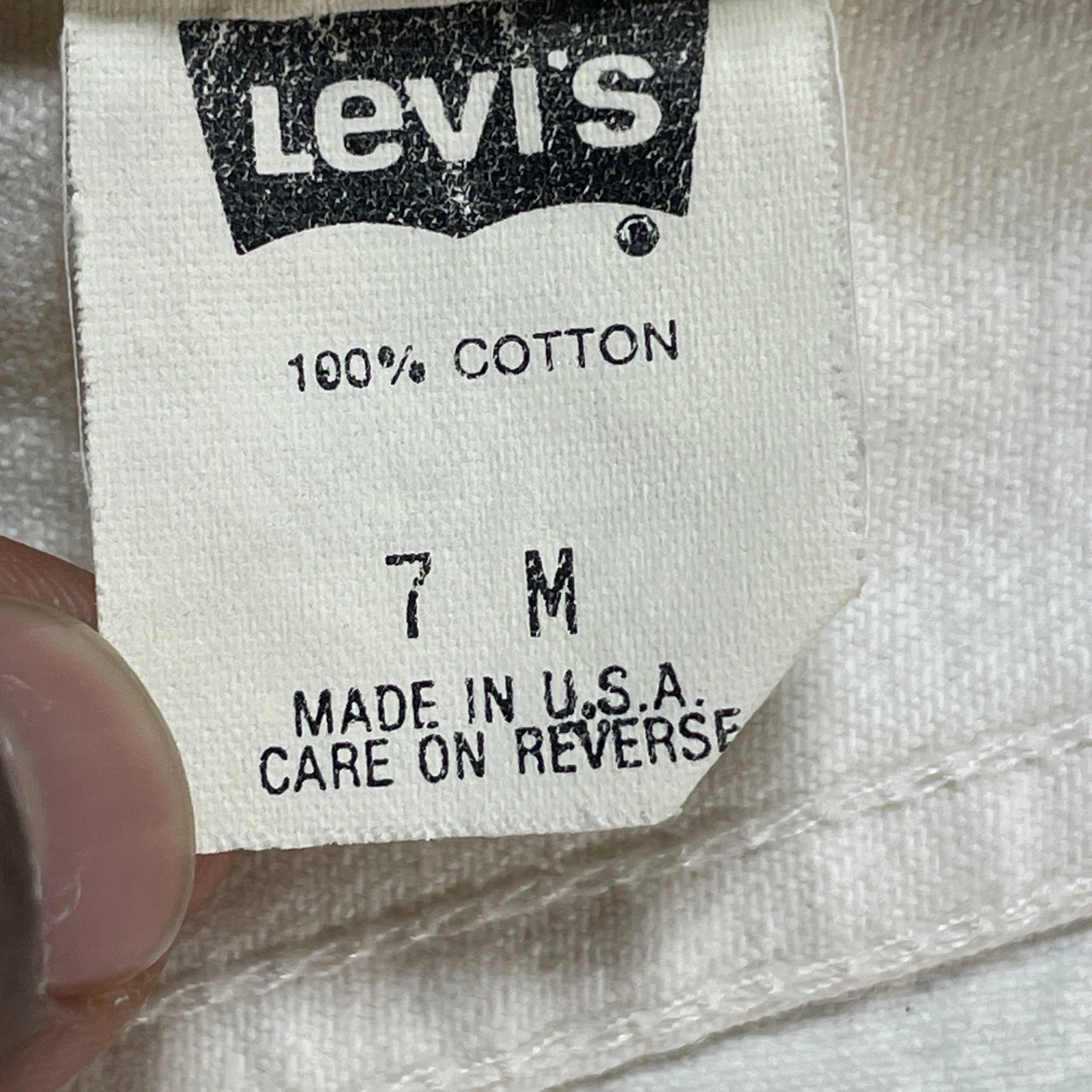 Vintage Levis 501 Women&rsquo;s 24×32 Jeans USA Made White High Waisted Tapered Leg