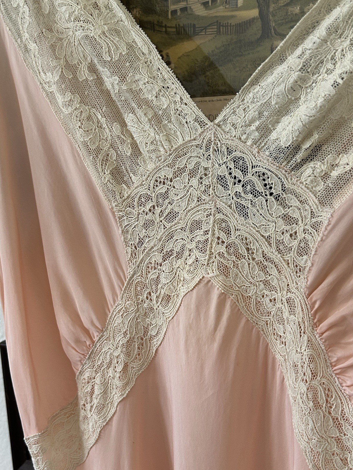1940s Peach Pink Lace Bias Cut Slip