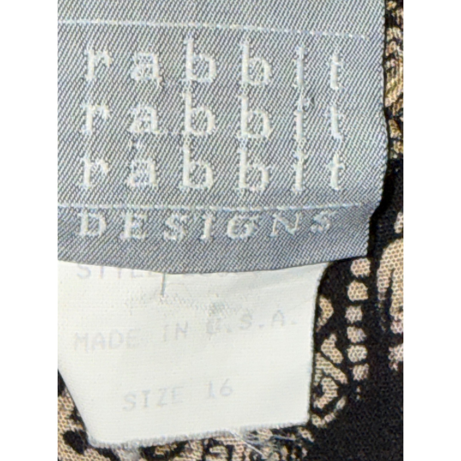 Rabbit Rabbit Rabbit Designs Vintage Midi Dress Gold Black Medallion Print (16)