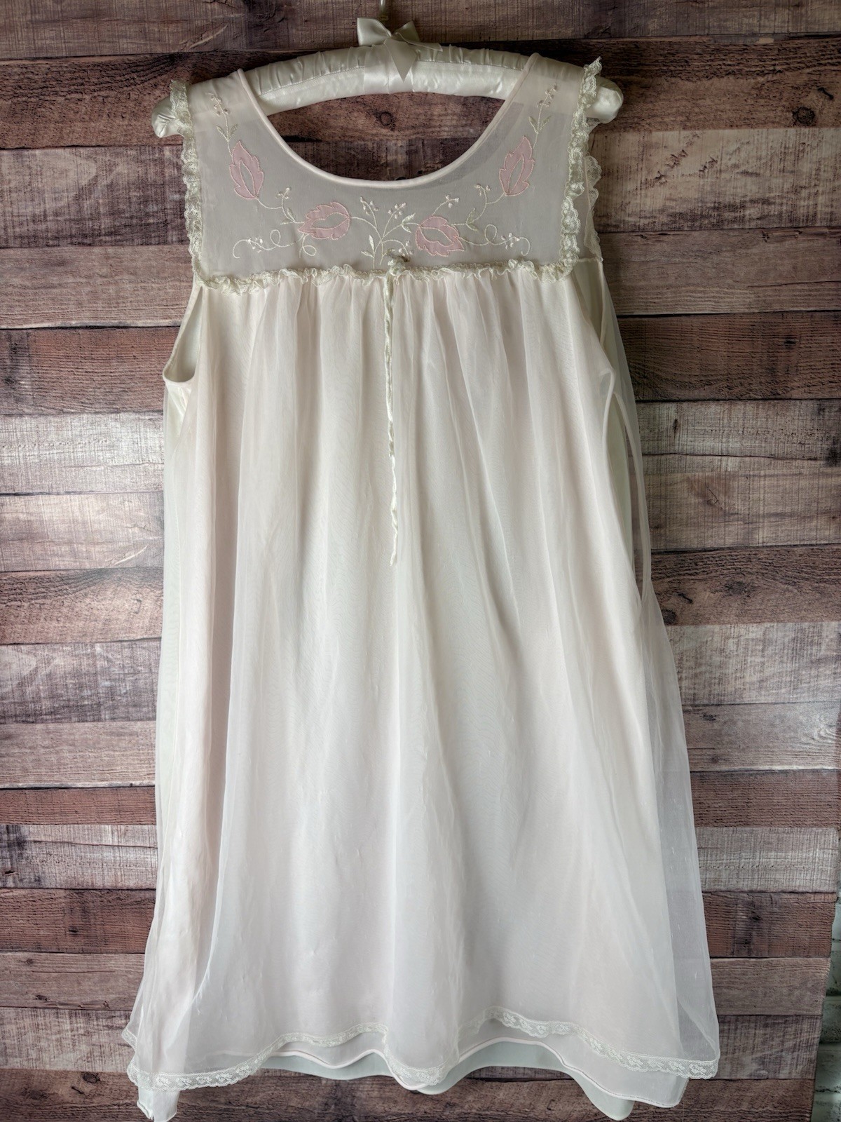 1950-60 Pale Pink Chiffon Babydoll Nightie