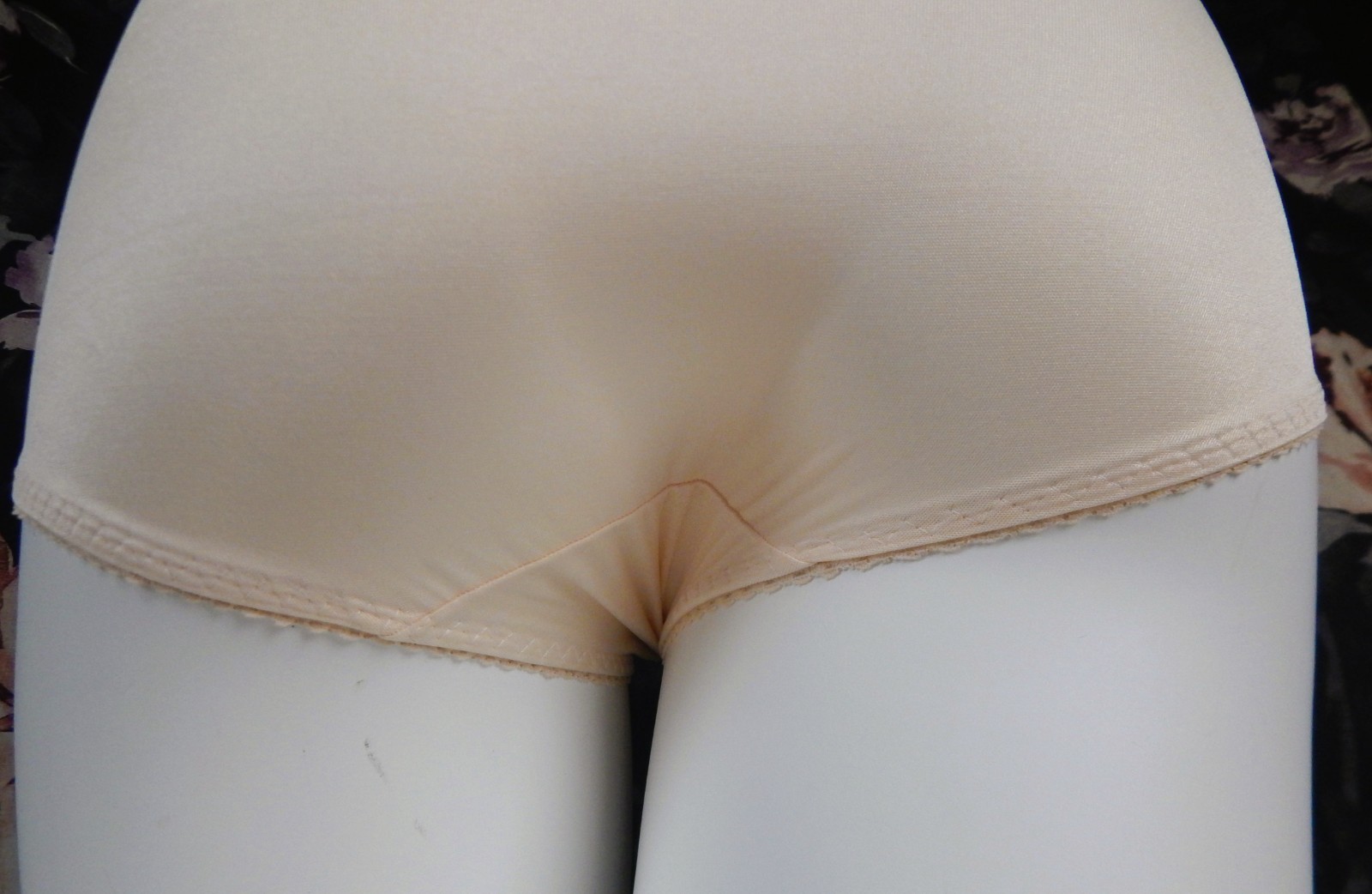 VTG Bali Panties Satin Brief Shaper Granny Panty, Size XXXL 35/36, Style 8500