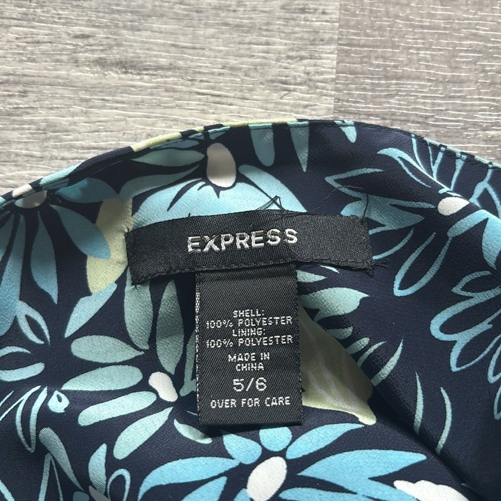 Express Vintage Fitted Midi Dress