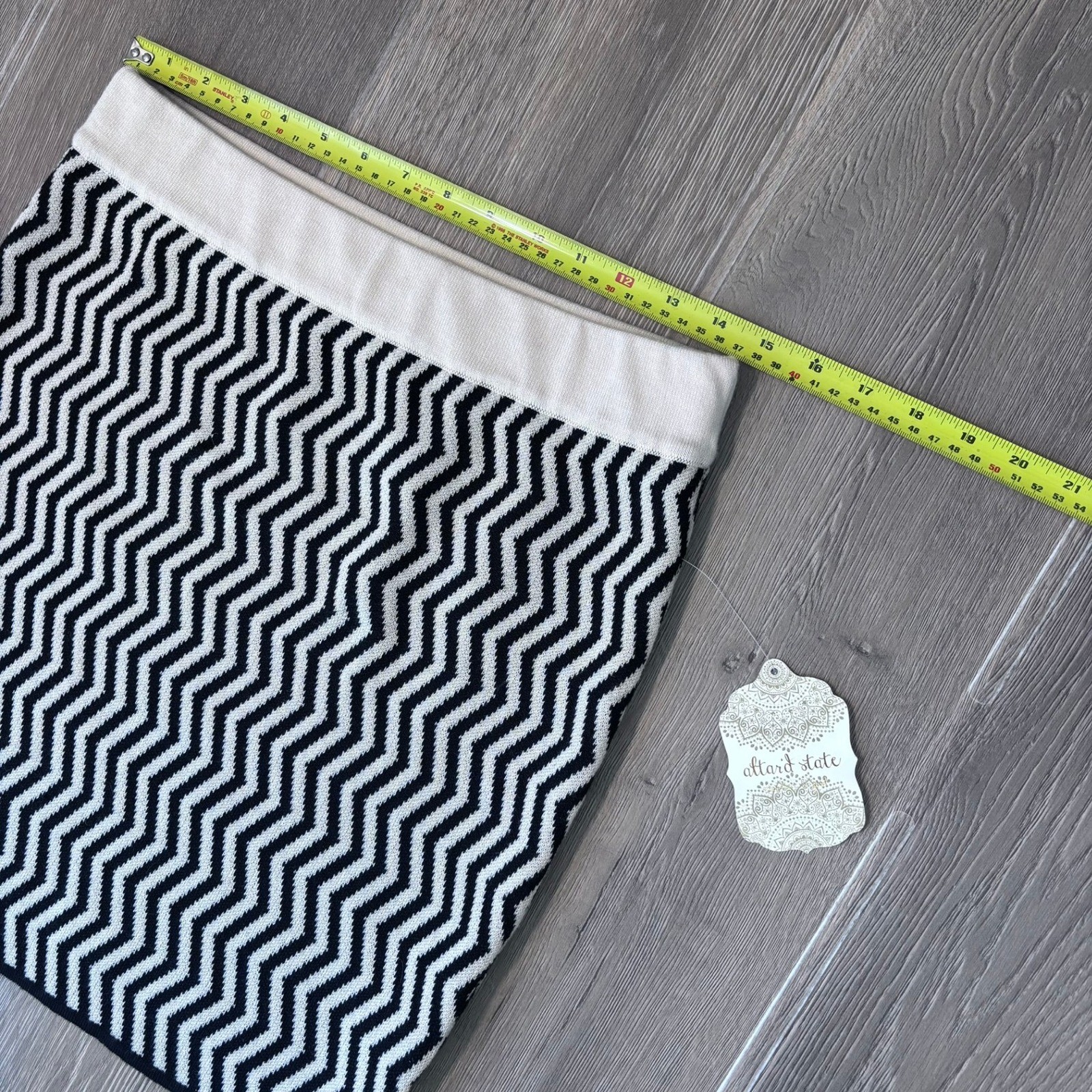Altar&rsquo;d State, Chevron Knit Skirt Black Ivory