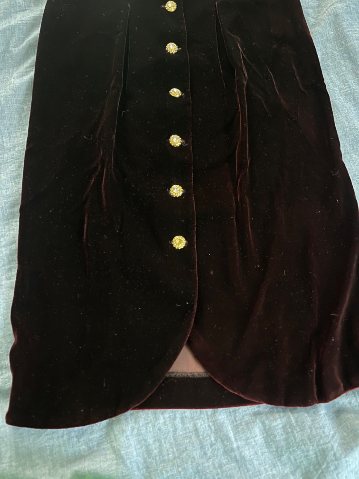 READ CACHET BARI PROTAS Burgundy Velvet Rhinestone Button Cocktail Dress 7/8