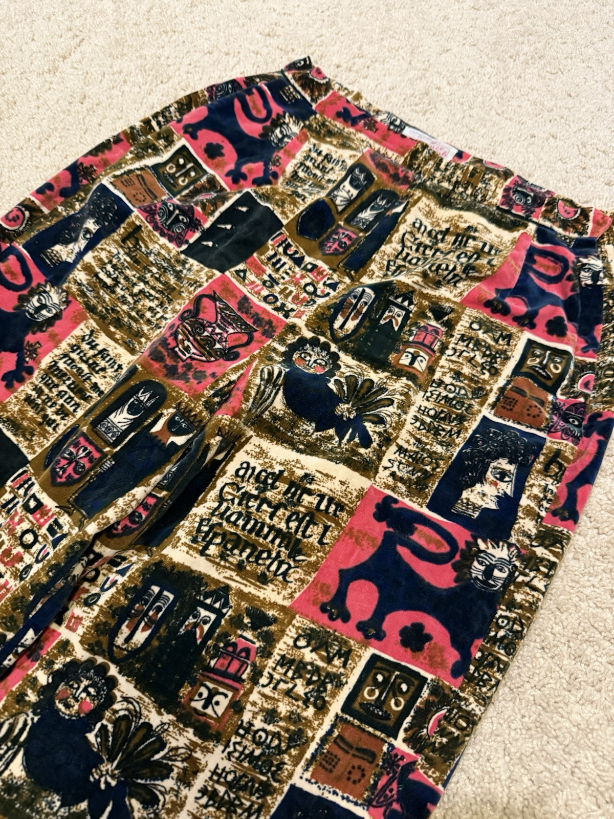 Vtg 60s Psychedelic Medieval Print Velvet Velour Pants Women Small 26×28 RARE