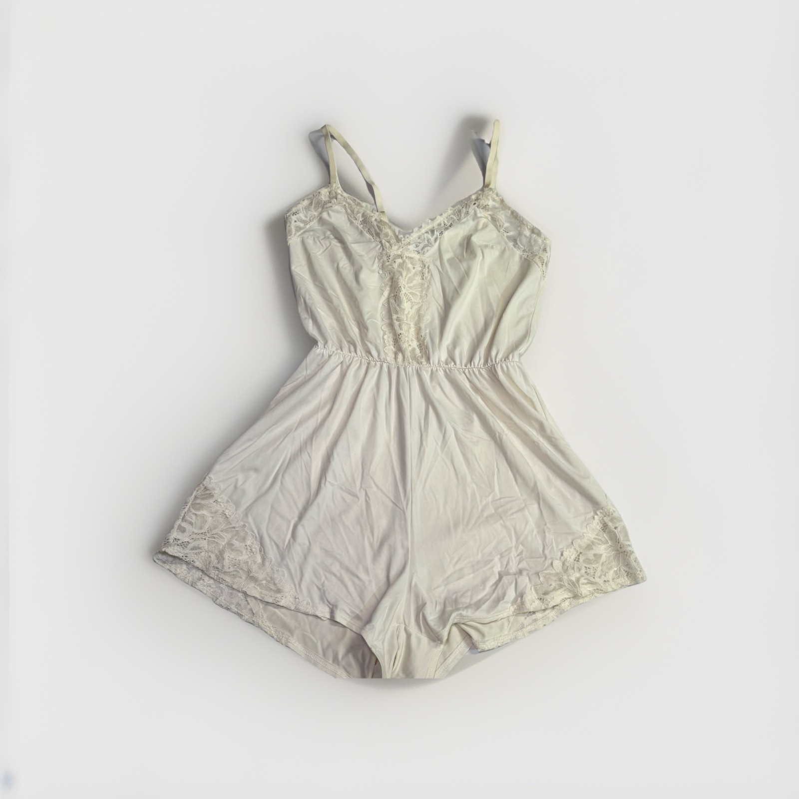 Ivory Lace Romper Woman’s Lingerie Teddy Baby Doll Bridal No Size Tag See Photo