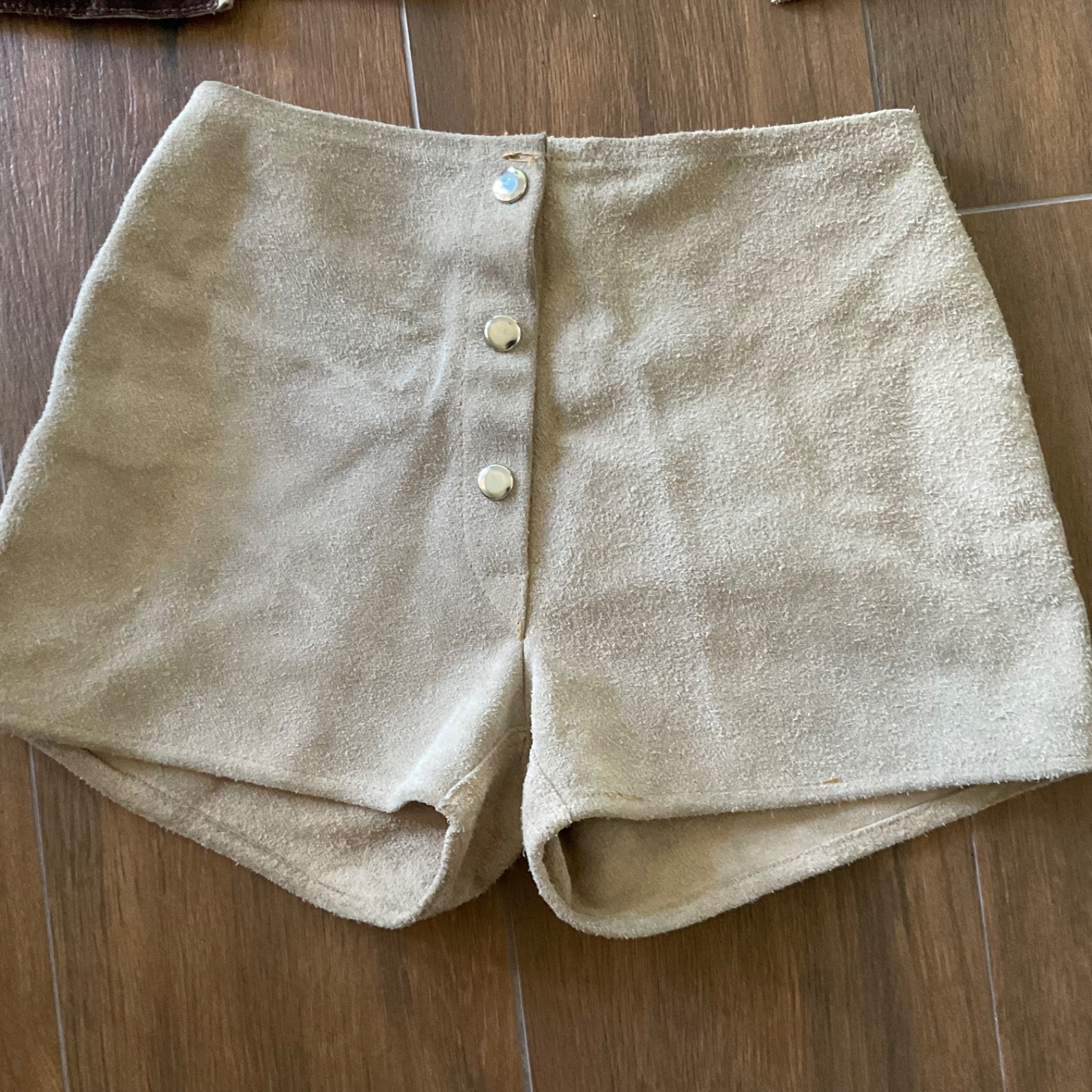 Vintage 1960s Tan Brown Suede Leather Poncho Snap Button Boho Hippie Cape Medium
