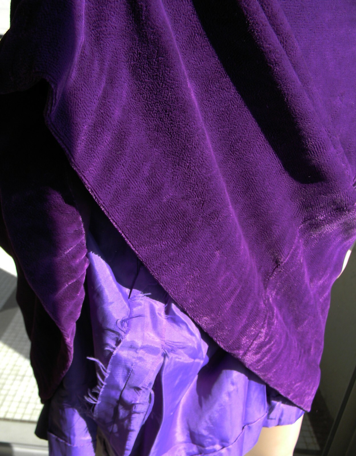 VINTAGE Bohemian Goddess 1960s-70s Original Retro Glamour Purple Velvet Dress