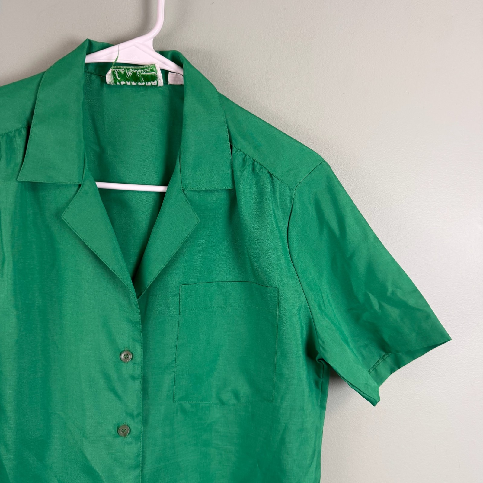 Vintage Silkhana by Lady Manhattan Polyester Green Long Sleeve Blouse MED?