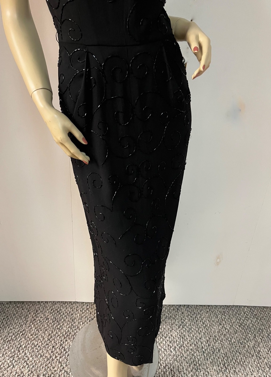 Vintage 1950s Cuffed Cleavage Black Beaded Side Zipper Cocktail Dress Bust 34