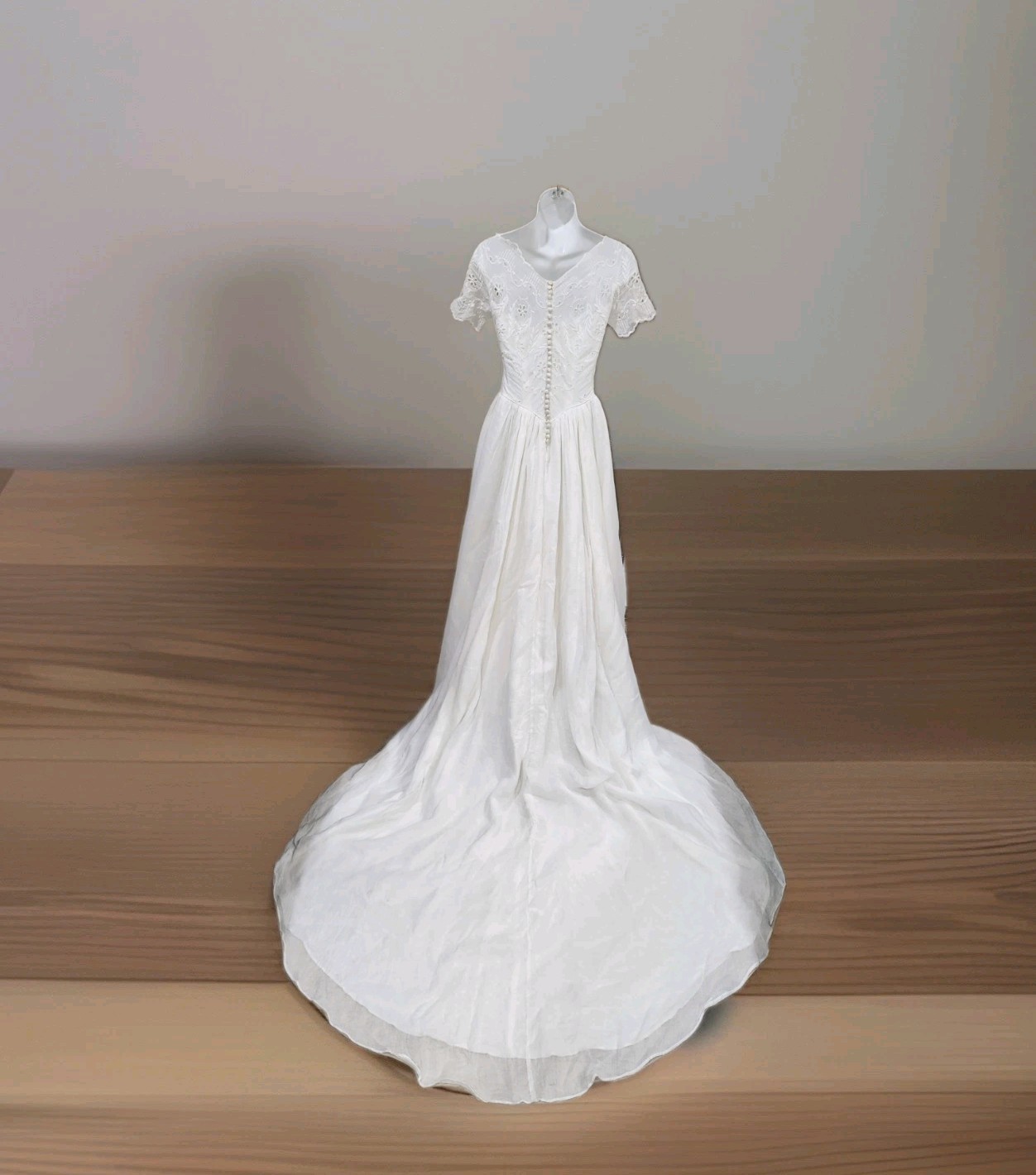 Vintage Voile Split Skirt Wedding Gown * szXS(measurements given) * Off White *