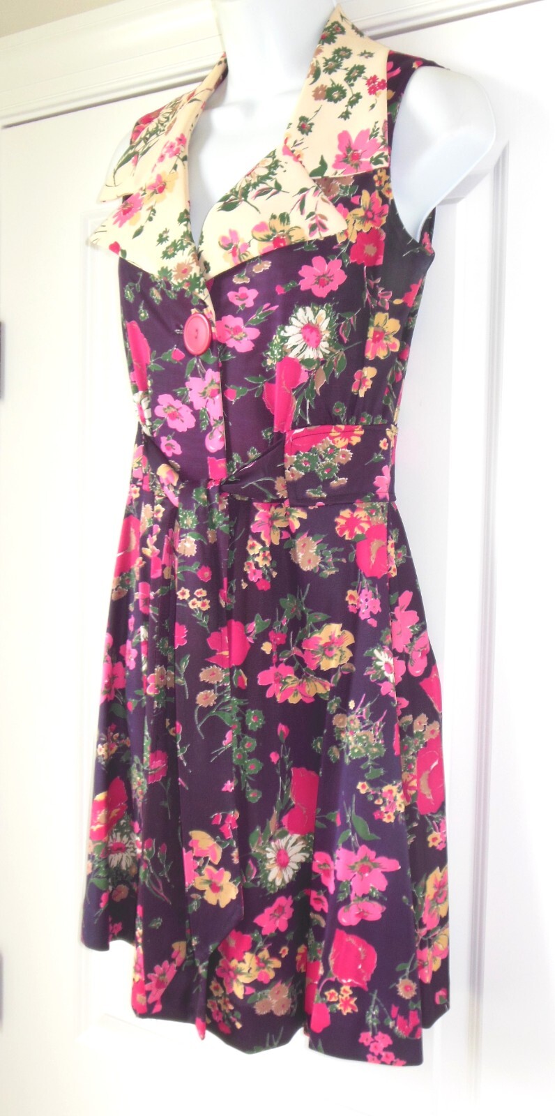 Vintage Floral Dress sz ~S Large Collar Button Front w Belt 60&rsquo;s 70&rsquo;s Sleeveless