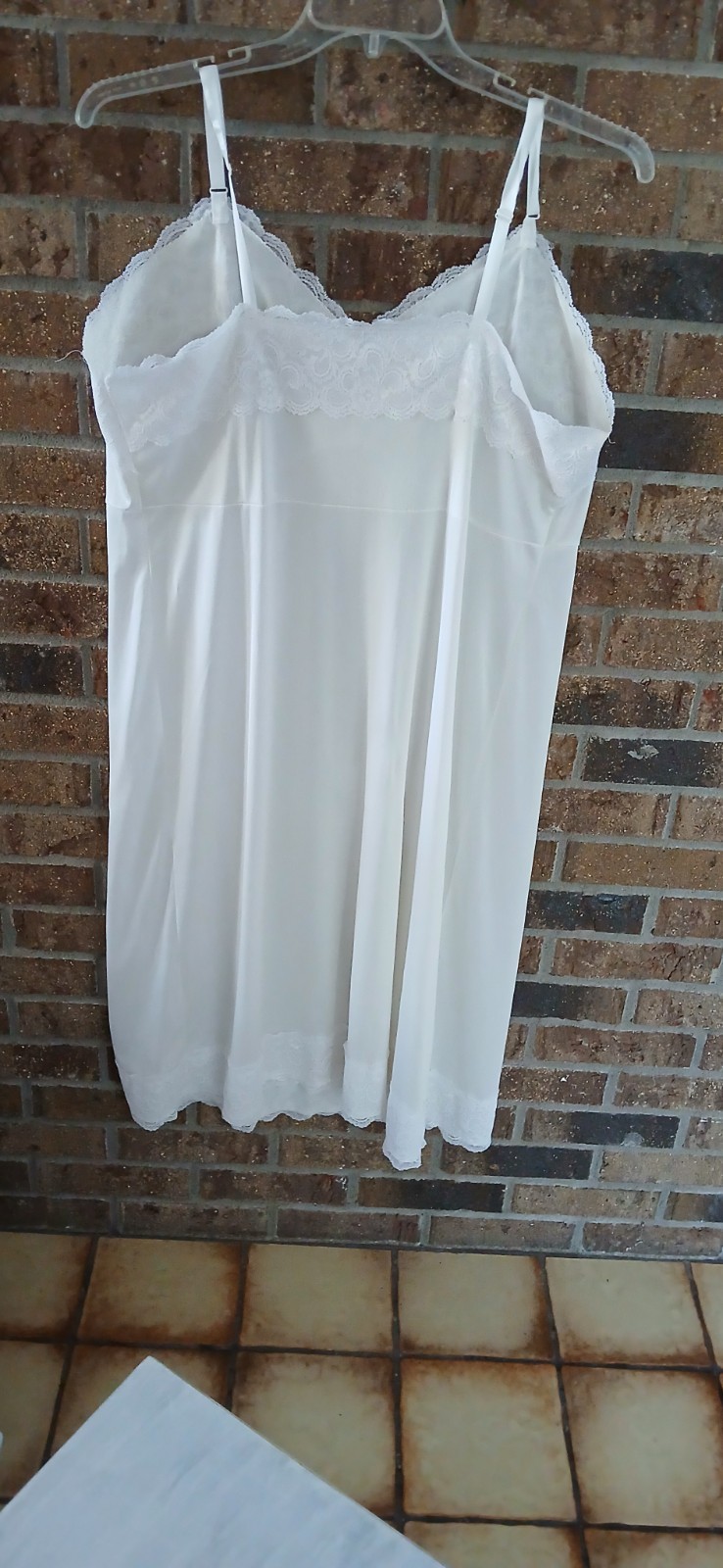 VTG Velrose Plus Size 2X/46 White Midi Slip Dress/ Wide Lace /Nylon