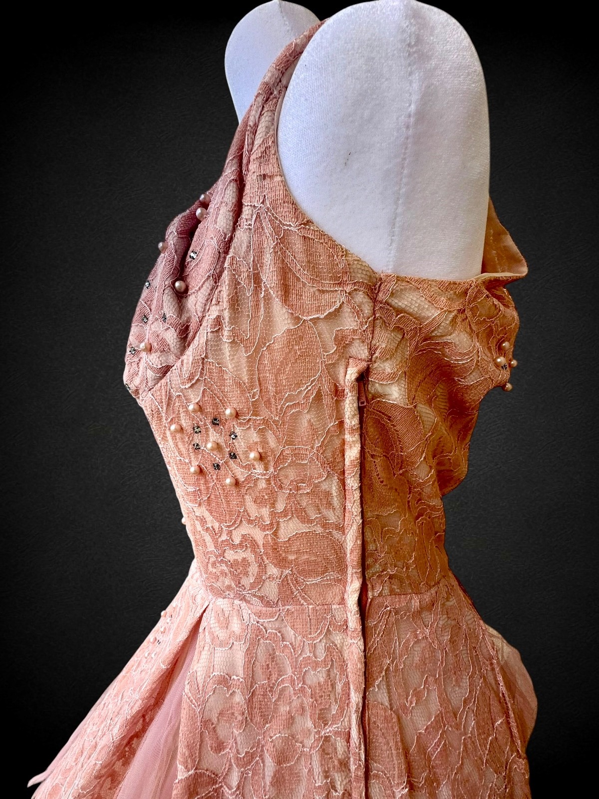 Vintage 1950s Pink Lace Cocktail Dress Pearl Rhinestone Tulle Full Skirt Party X