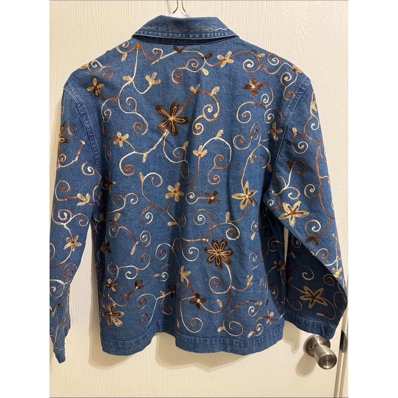 Units Embroidered Cotton Denim Jacket Boho Floral Wood Buttons Long Sleeve Large