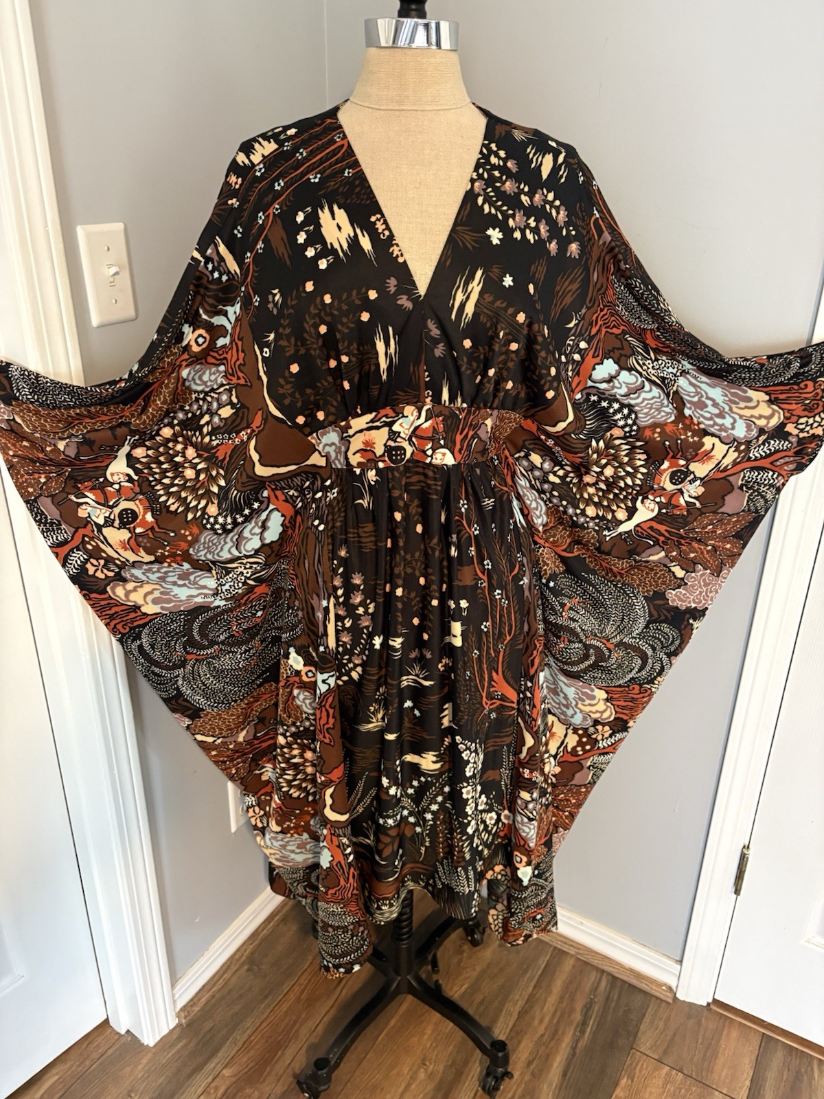 Vintage 60s Art Nouveau Goddess Angel Wing Maxi Dress Greek Myth Caftan Boho