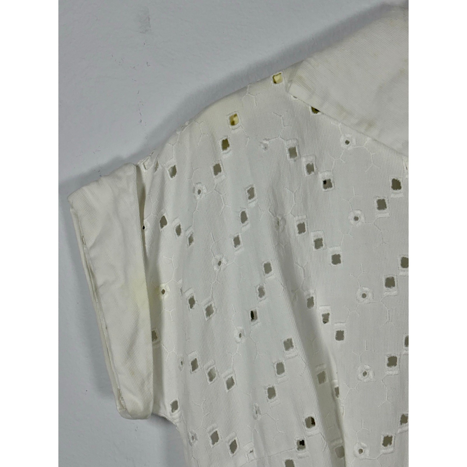 1940s 1950s White Cotton Eyelet Floral Embroidered Button Front Day Dress