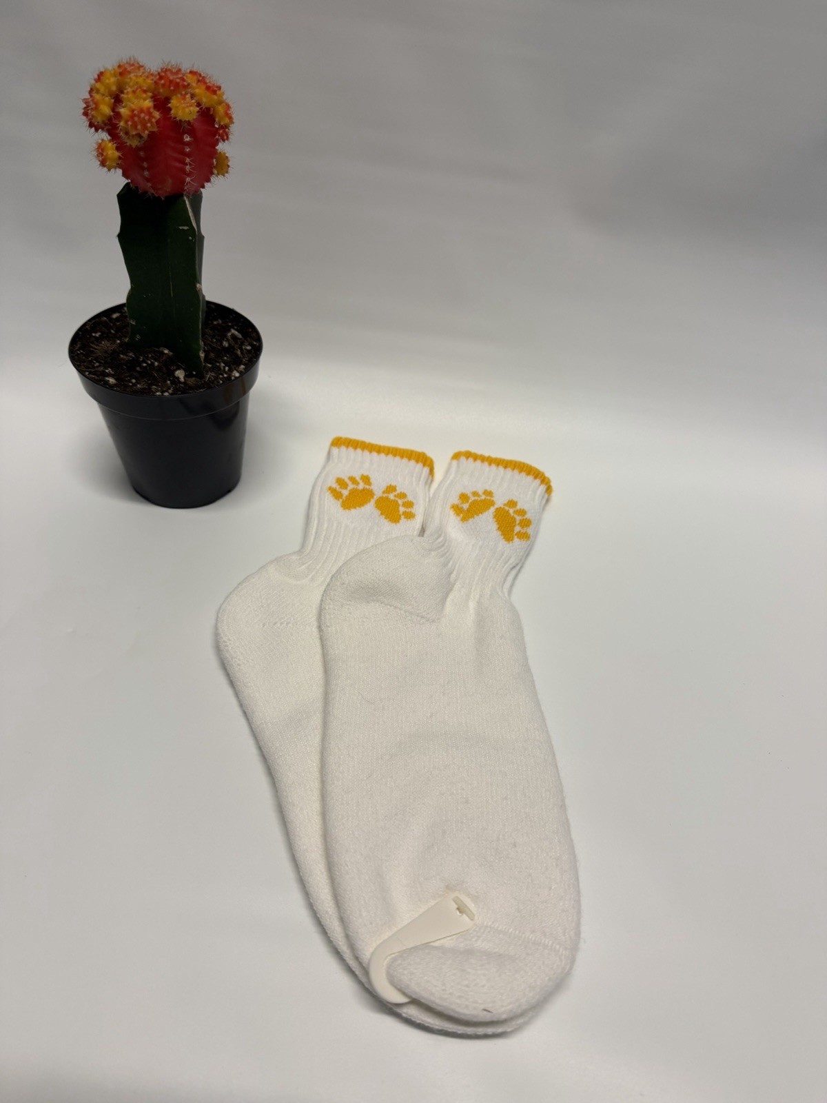 VTG Socks Cheerleading NOS Acrylic Nylon 8.5-11 White Yellow 90s USA TCK Bears.