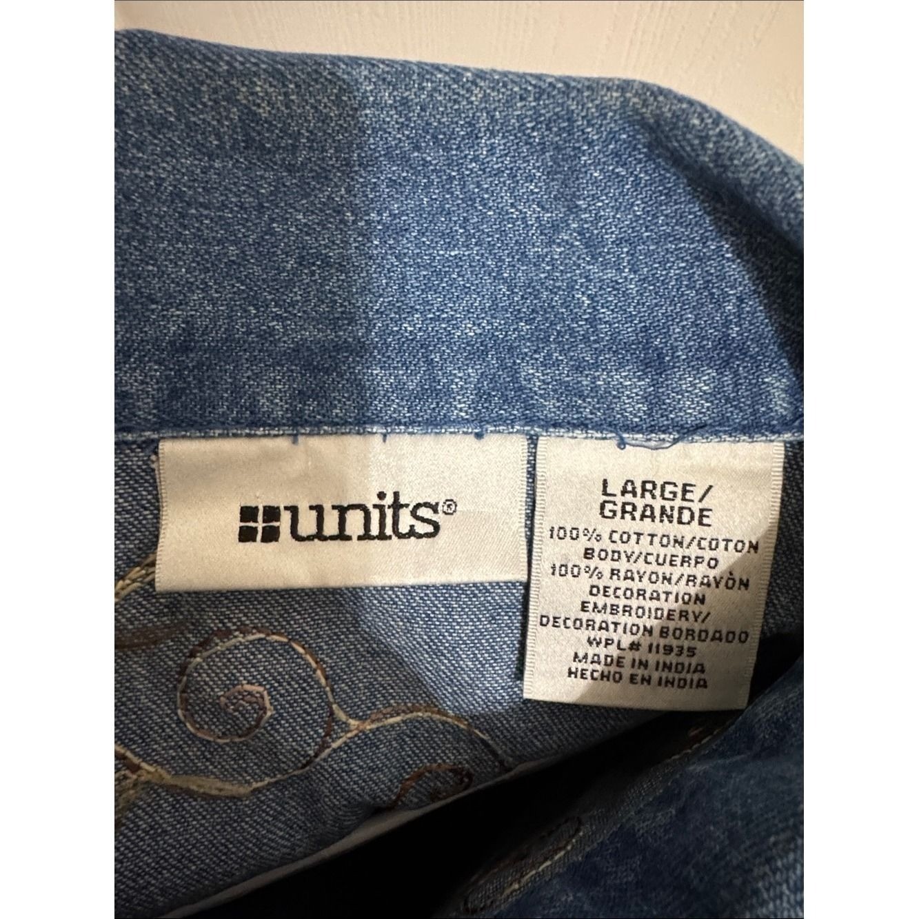Units Embroidered Cotton Denim Jacket Boho Floral Wood Buttons Long Sleeve Large