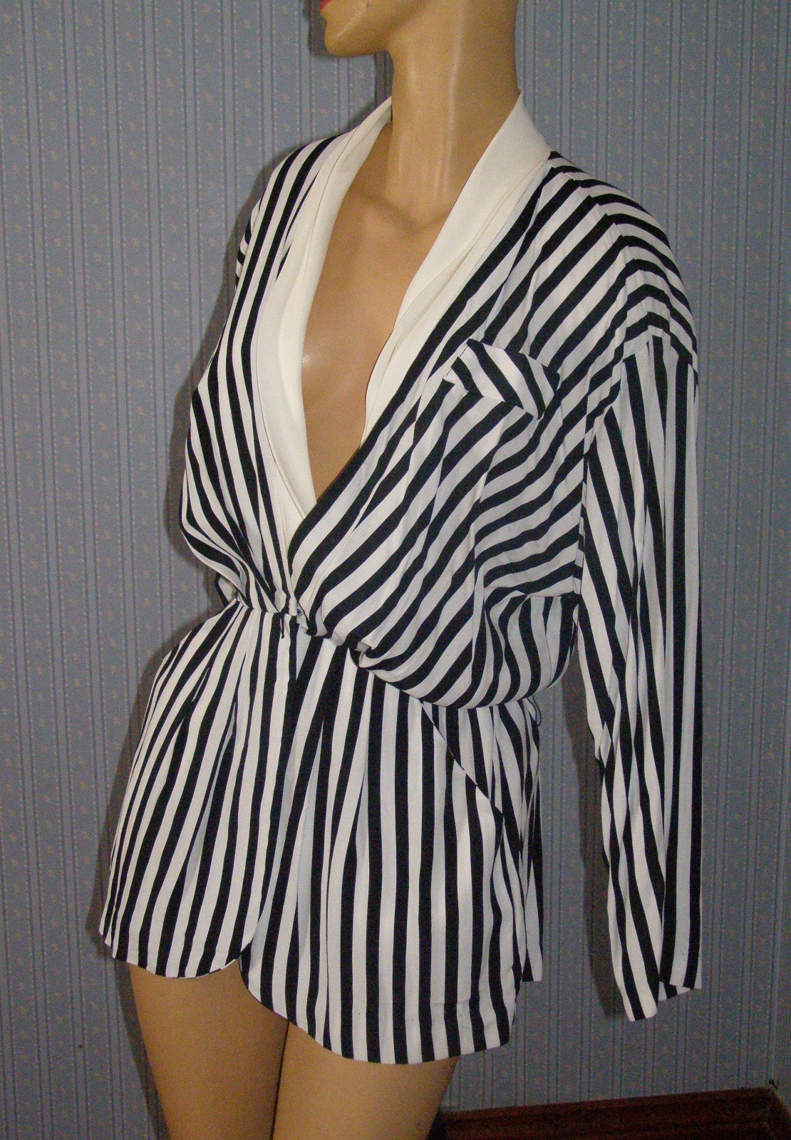 Vintage 90&rsquo;s black & white stripped AVANT GARDE top S M wrap style V-neck KWAI
