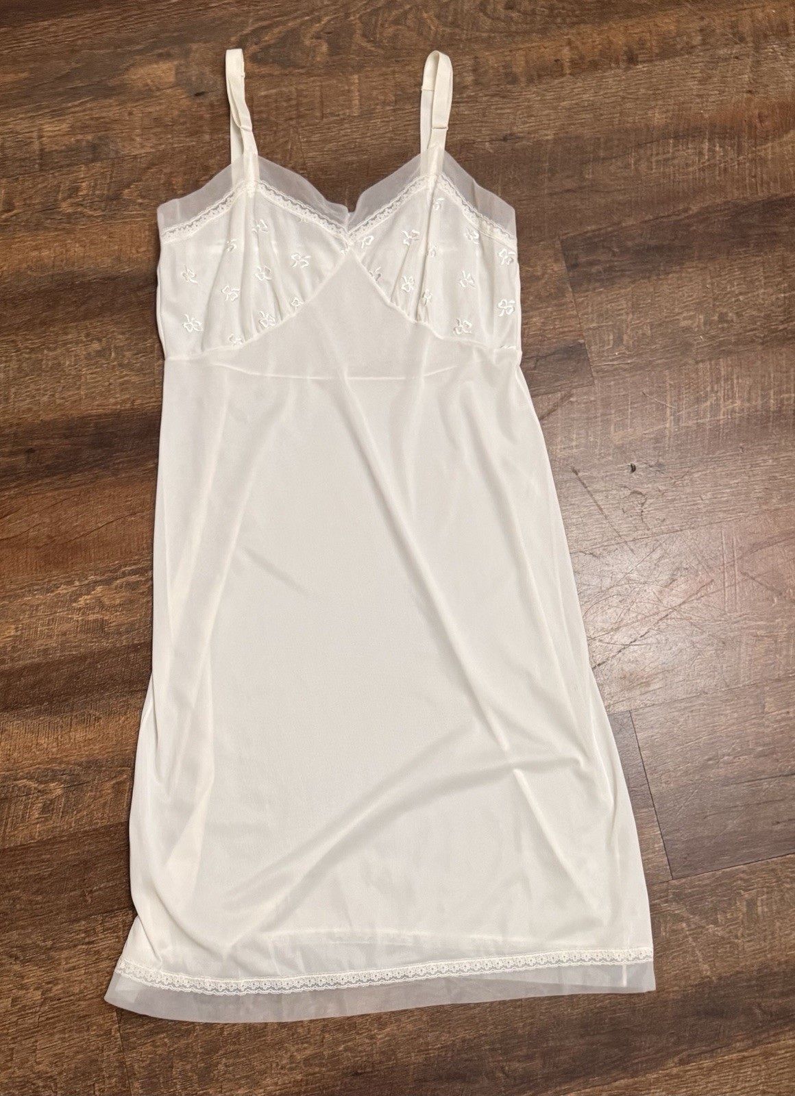Vintage Philmaid White Nylon Full Slip Embroidered Lace Nightgown Size 36