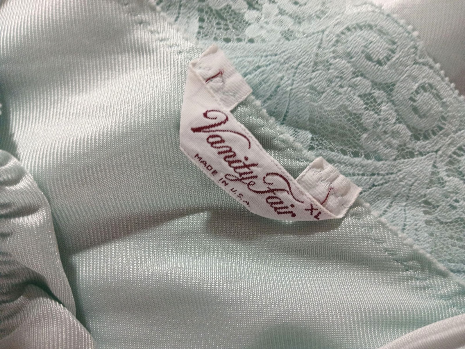 Vintage Vanity Fair Light Green Nightgown Lace Trim Sleeveless Size XL Nylon USA
