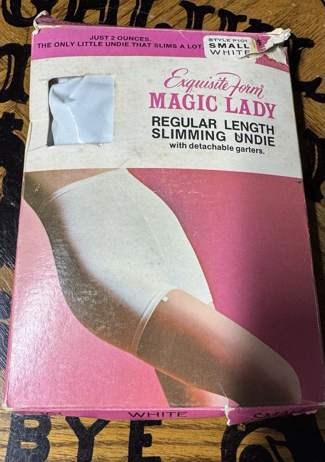 VINTAGE EXQUISITE FORM MAGIC LADY SLIMMING UNDIE / GARTERS 4-5 SMALL. NEW