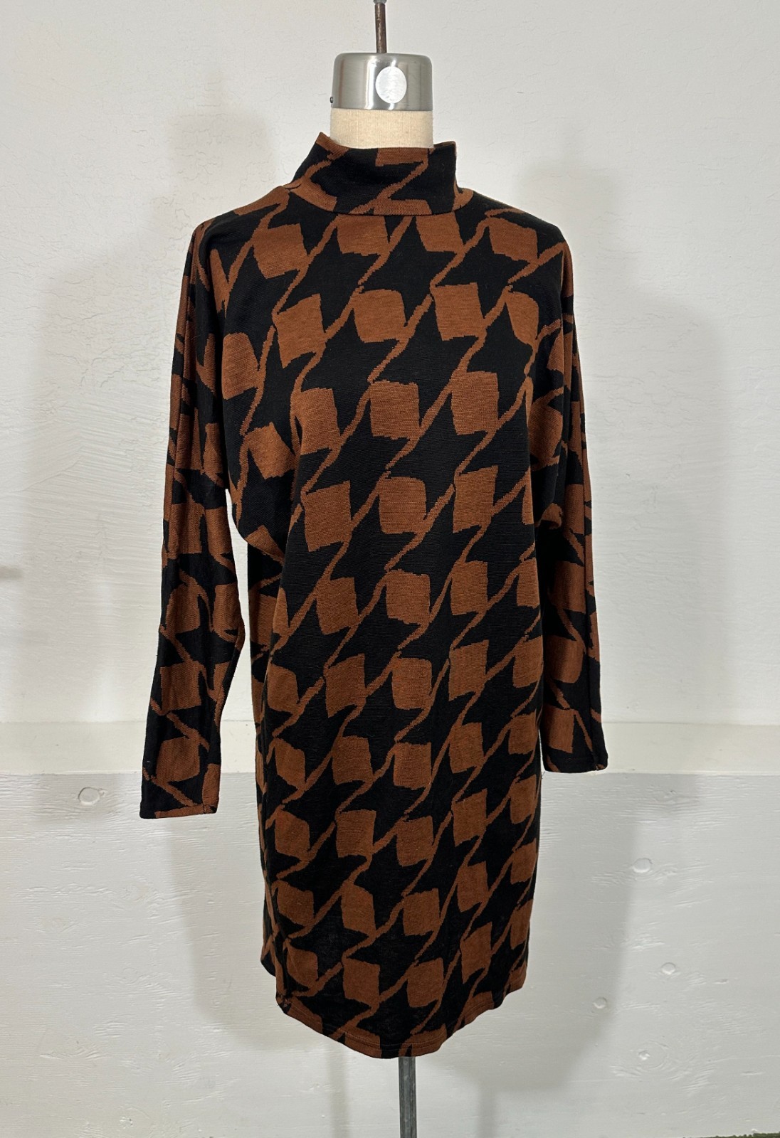 Vintage UNITS 80s Oversized Knit Houndstooth Batwing New Wave Sweater Dress Punk