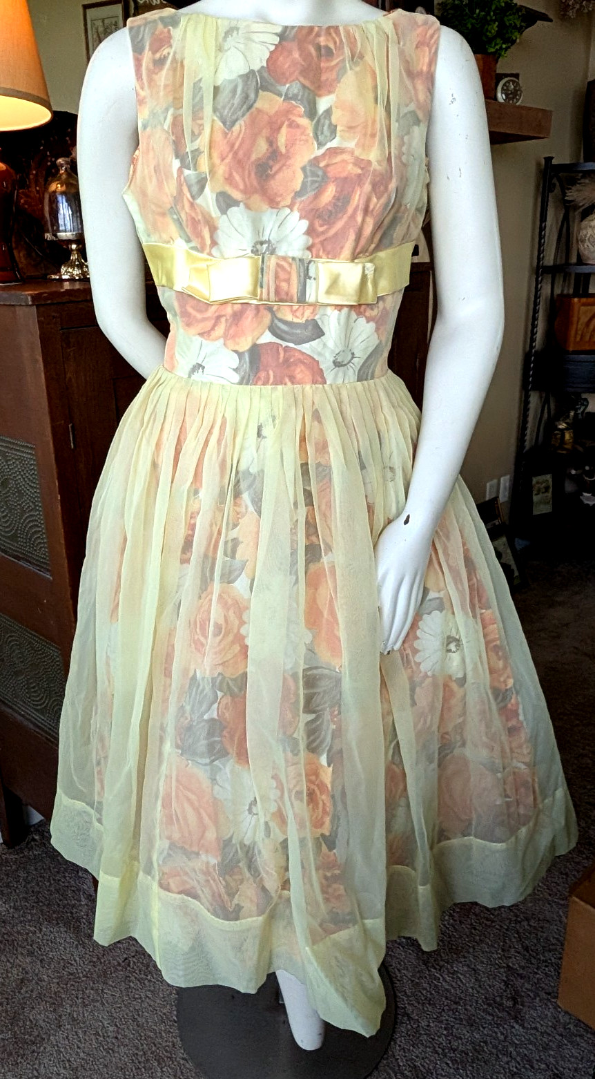 Vintage 50s Yellow Chiffon Prom Party Dress Tea Length 38” Bust (vintage 16)