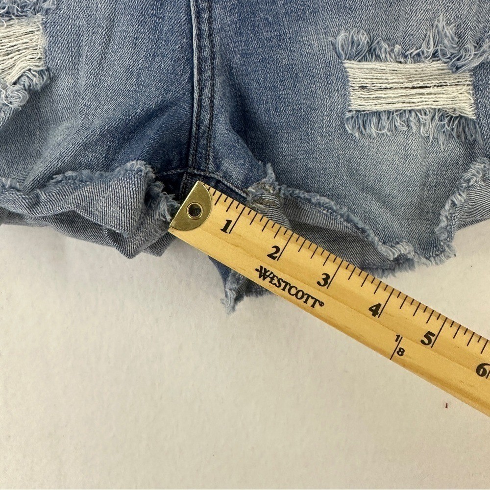 Forever 21 High Waisted Distressed Jean Shorts Womans 27 Medium Wash