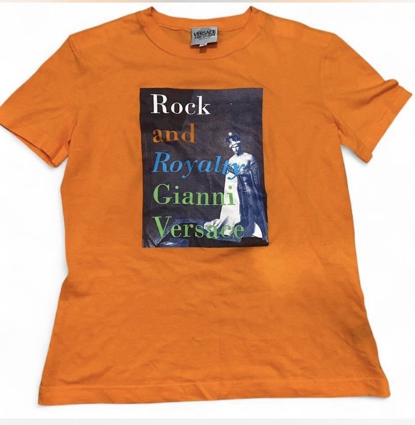 🔥 Gianni Versace “Rock and Royalty” Graphic T-Shirt – Rare Statement Piece