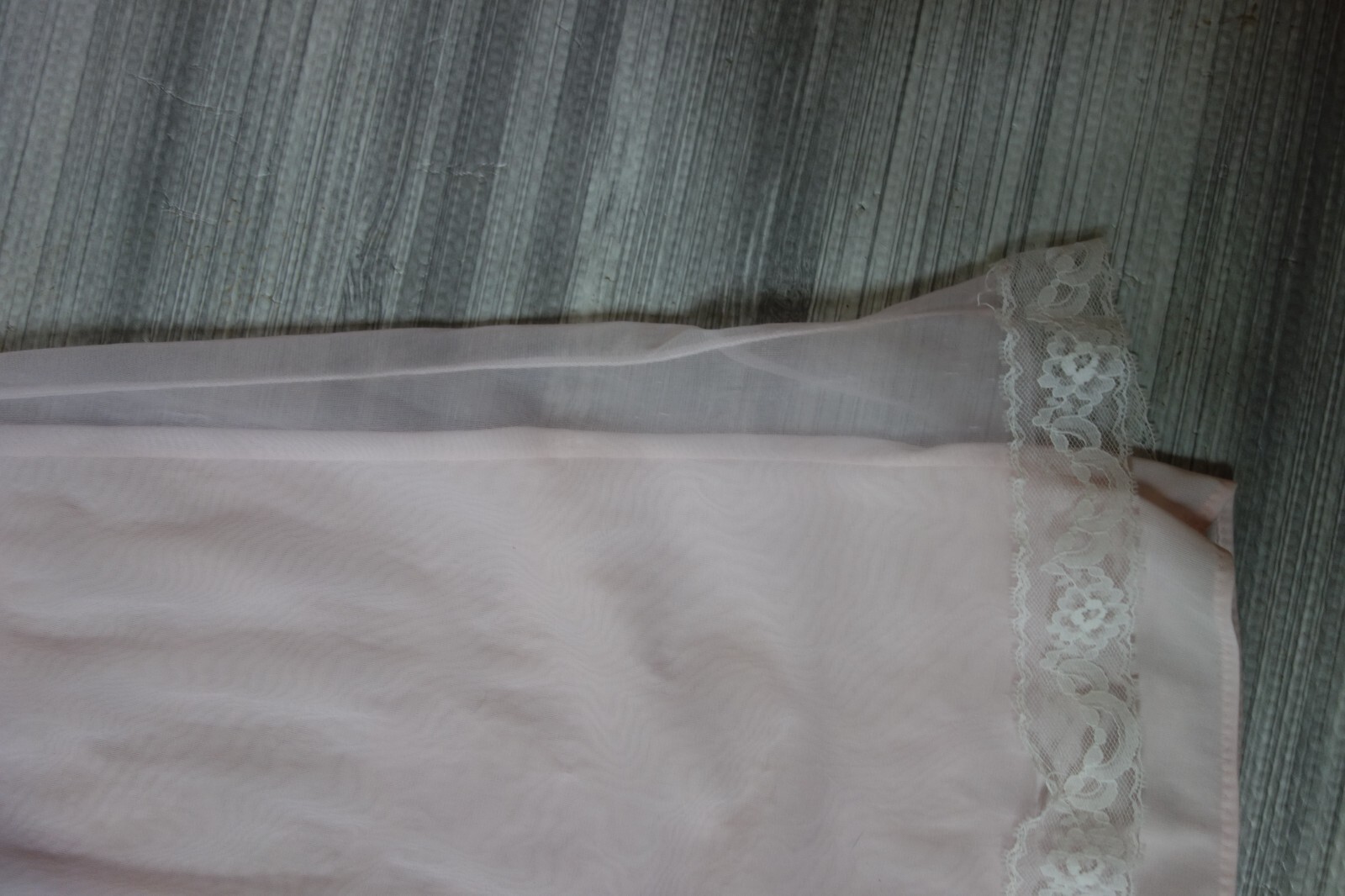 Vtg. Miss Elaine Nightgown Nightie Nylon with Chiffon Layer Size Small Pink